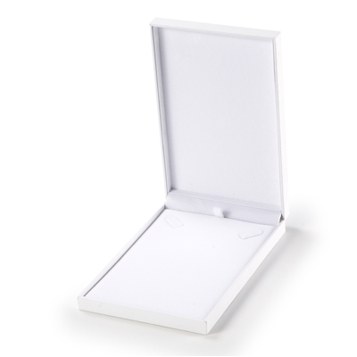 1537N/WH WHITE LEATHERETTE NECKLACE BOX