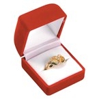 FQ3R(R) Red Flocked Small Square Ring Box